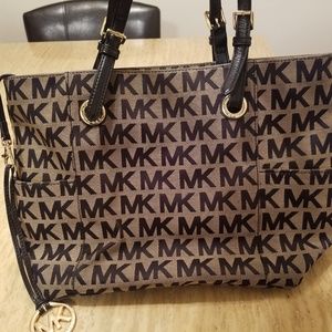 Michael Kors Purse Signature Tote